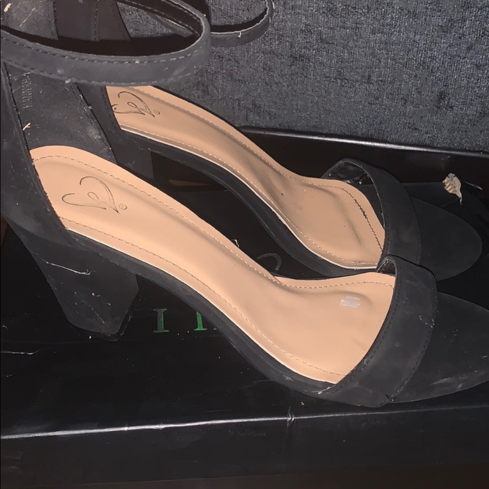 Windsor black heels